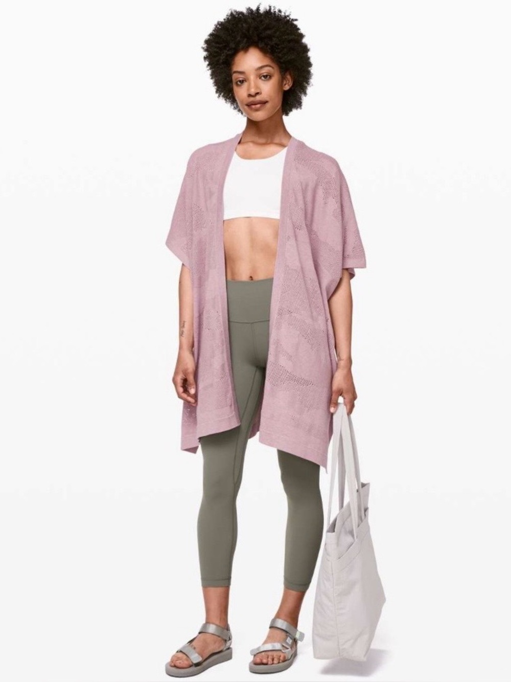 Lululemon Find Your Light Wrap
Heathered Vintage Mauve, OS